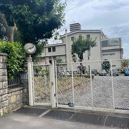 La Finestra "Sul Lago" Predore Extérieur photo
