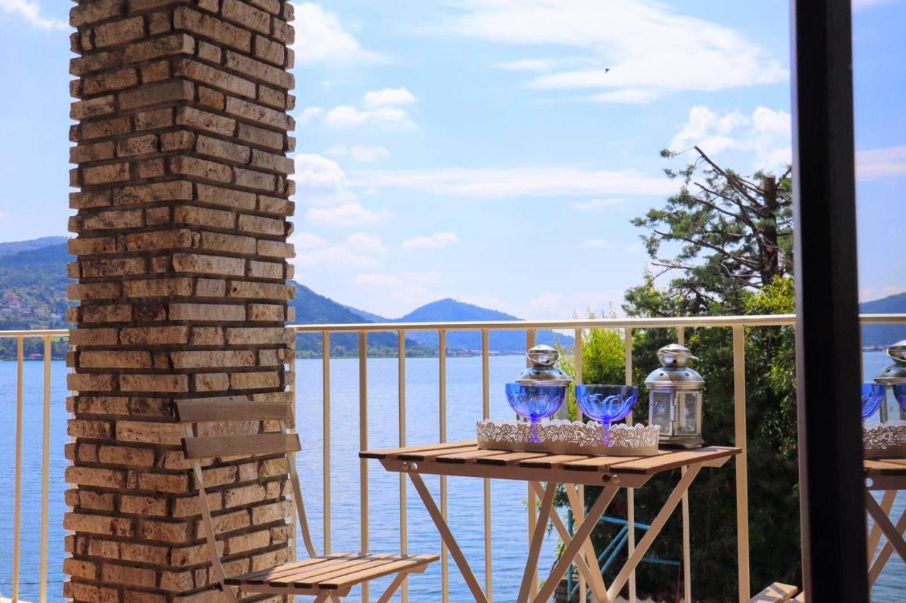 La Finestra "Sul Lago" Predore Extérieur photo