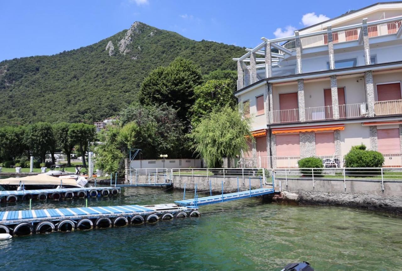 La Finestra "Sul Lago" Predore Extérieur photo