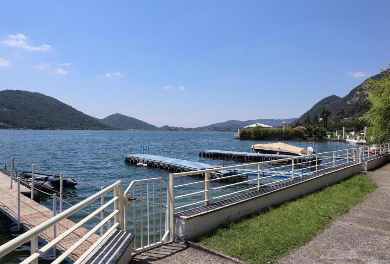 La Finestra "Sul Lago" Predore Extérieur photo
