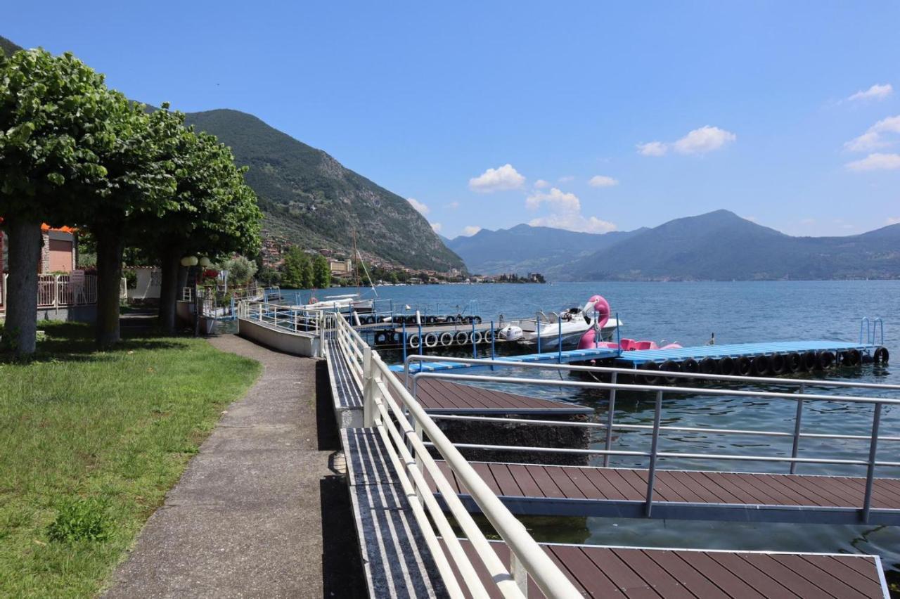 La Finestra "Sul Lago" Predore Extérieur photo